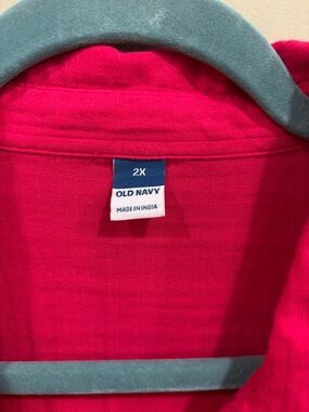Old Navy Hot Pink Button-Up Shirt
